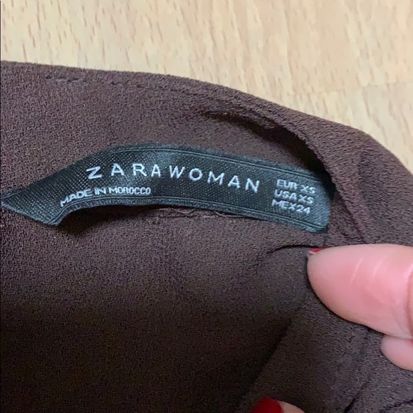 Top - Picture 2 of 2